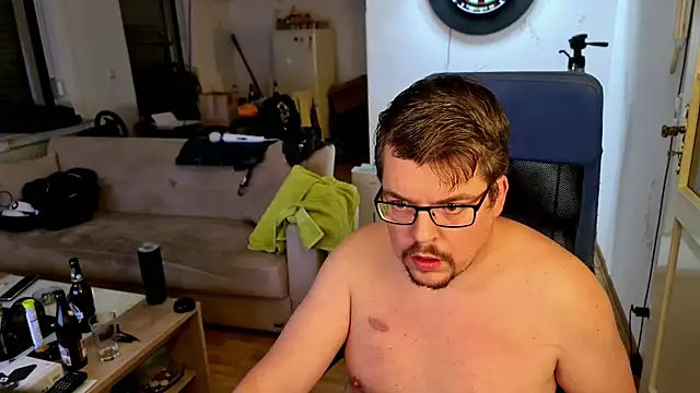 Snapshot of Raaziel chatting on November 29, 2025, 6:13 am Raaziel online show from November 29, 2025, 6:13 am