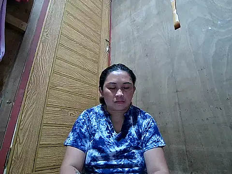 Snapshot of LalaiAsian chatting on November 19, 2025, 3:45 pm LalaiAsian online show from November 19, 2025, 3:45 pm