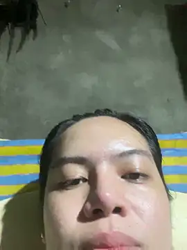 Snapshot of Hebefemme chatting on April 5, 2026, 10:00 am Hebefemme online show from April 5, 2026, 10:00 am