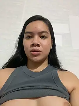 Snapshot of Hebefemme chatting on March 12, 2025, 8:52 pm Hebefemme online show from March 12, 2025, 8:52 pm