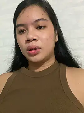 Snapshot of Hebefemme chatting on March 19, 2025, 5:28 pm Hebefemme online show from March 19, 2025, 5:28 pm
