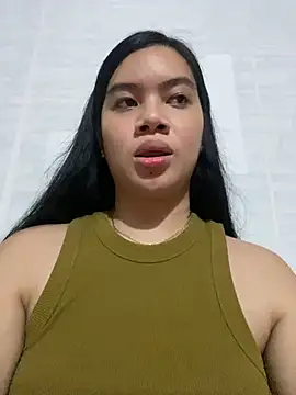 Snapshot of Hebefemme chatting on February 27, 2025, 5:37 pm Hebefemme online show from February 27, 2025, 5:37 pm