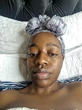 Sexynaughty Gal online show from December 14, 2025, 10:15 pm