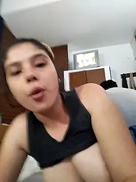 mariamac420 online show from March 16, 2025, 6:12 pm