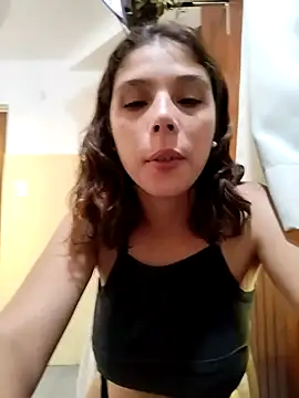 mariamac420 online show from February 8, 2026, 8:28 pm