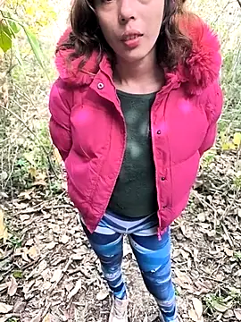 mariamac420 online show from May 16, 2026, 4:28 pm