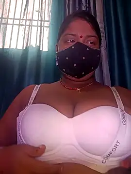 Snapshot of neha-bhabhi chatting on September 18, 2025, 3:31 am neha-bhabhi online show from September 18, 2025, 3:31 am