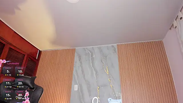 karol green  online show from March 7, 2025, 4:57 am