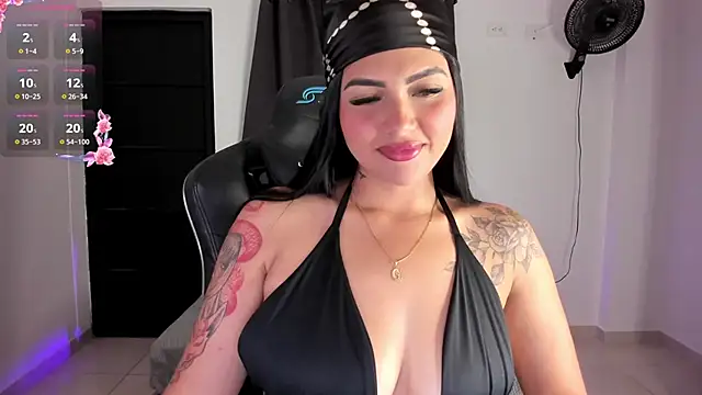 Snapshot of karol_green_ chatting on May 20, 2026, 3:25 am karol green online show from May 20, 2026, 3:25 am