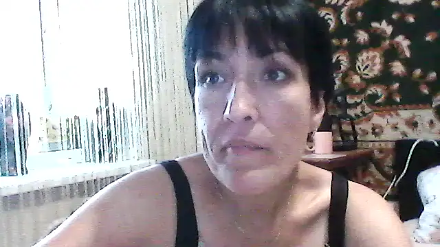 SunnyAmorre online show from June 11, 2026, 12:02 pm