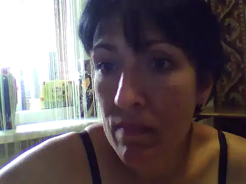 Snapshot of SunnyAmorre chatting on June 23, 2026, 8:34 am SunnyAmorre online show from June 23, 2026, 8:34 am