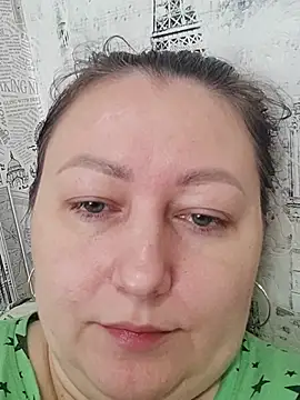 Snapshot of Rini333 chatting on June 1, 2026, 8:36 am Rini333 online show from June 1, 2026, 8:36 am