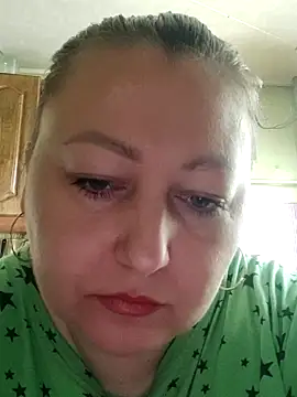 Snapshot of Rini333 chatting on June 12, 2026, 8:45 am Rini333 online show from June 12, 2026, 8:45 am