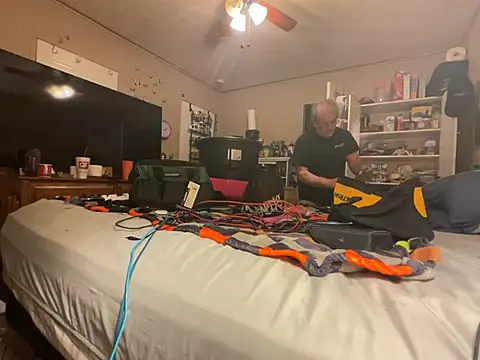 jck1m0t online show from April 13, 2026, 7:12 am