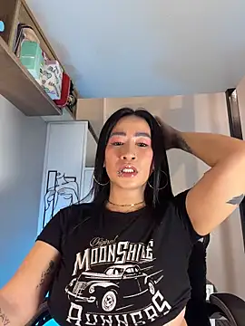 Snapshot of AsianMilfSheryl chatting on April 18, 2026, 8:16 am AsianMilfSheryl online show from April 18, 2026, 8:16 am