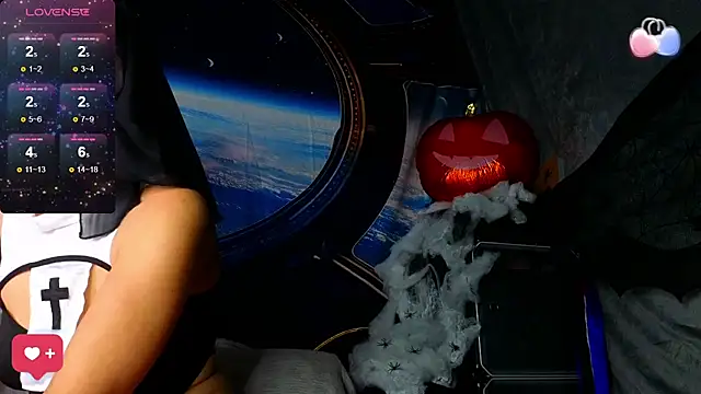 KittyMia online show from October 31, 2025, 8:16 pm