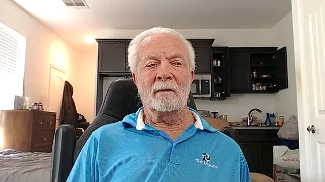 rockpoint69 online show from April 29, 2026, 7:42 pm