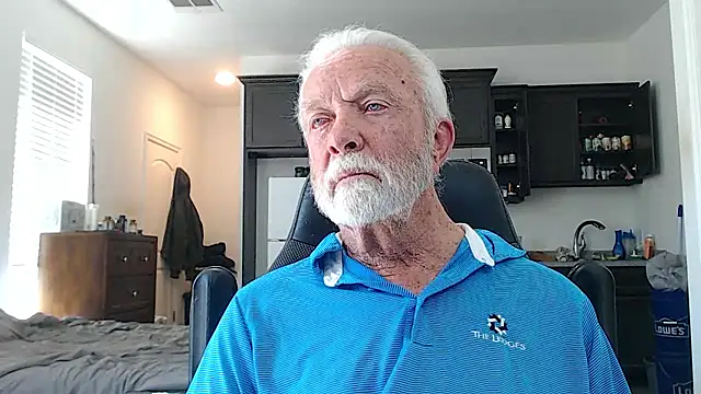 Snapshot of rockpoint69 chatting on February 18, 2026, 7:21 pm rockpoint69 online show from February 18, 2026, 7:21 pm