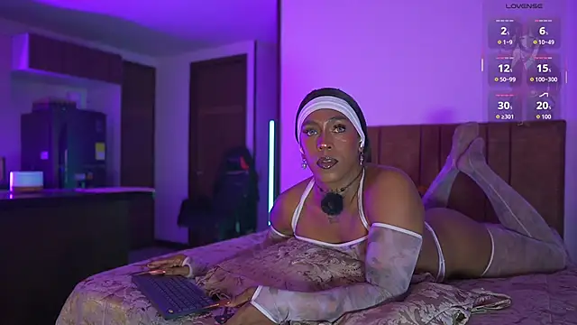 Snapshot of AmberRaus chatting on October 29, 2025, 1:59 am AmberRaus online show from October 29, 2025, 1:59 am