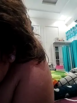 Srishtijain51 online show from February 26, 2025, 1:00 pm