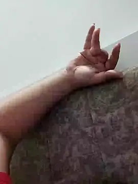 Srishtijain51 online show from February 7, 2025, 3:30 pm