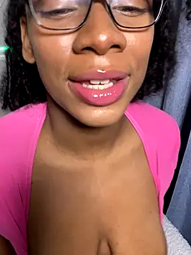 EatSweetMolly online show from November 23, 2025, 5:06 am