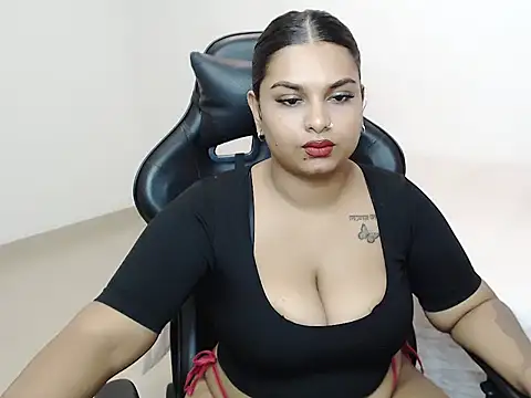 layla amin online show from February 2, 2025, 4:00 pm