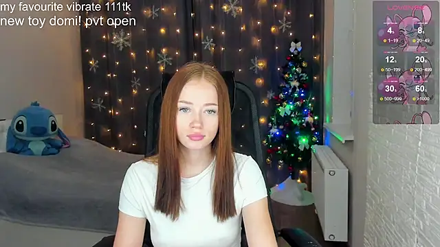 Snapshot of Hot_Mia_ chatting on December 8, 2024, 3:24 pm Hot Mia online show from December 8, 2024, 3:24 pm