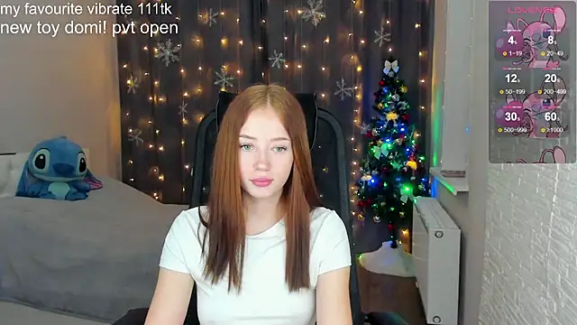 Snapshot of Hot_Mia_ chatting on December 9, 2024, 3:22 pm Hot Mia online show from December 9, 2024, 3:22 pm