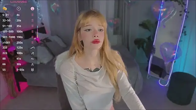 boobsybootie online show from February 9, 2026, 7:56 pm