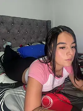 Snapshot of _dinna chatting on March 10, 2025, 10:55 pm dinna online show from March 10, 2025, 10:55 pm