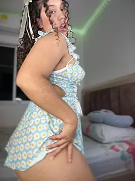 Snapshot of Shara_dreams chatting on February 1, 2026, 11:25 pm Shara dreams online show from February 1, 2026, 11:25 pm