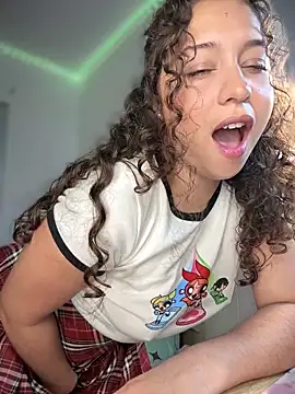 Snapshot of Shara_dreams chatting on September 26, 2025, 11:33 pm Shara dreams online show from September 26, 2025, 11:33 pm