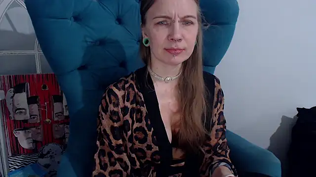 Snapshot of alexandra_zaryanova chatting on March 10, 2025, 10:39 am alexandra zaryanova online show from March 10, 2025, 10:39 am