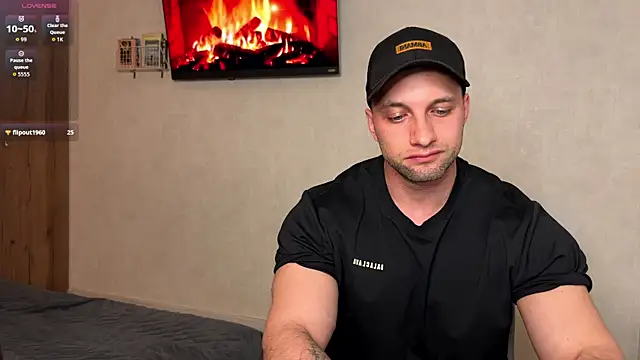 michaelbradleu online show from May 14, 2026, 7:55 pm