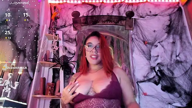 andrea lopezz  online show from October 15, 2025, 12:31 am