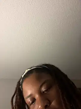 HEARTBREAKBRE online show from February 24, 2026, 4:46 am