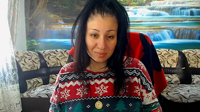 MoistMady online show from April 6, 2026, 7:42 am