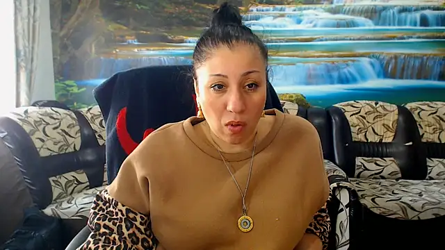 MoistMady online show from March 18, 2026, 9:01 am