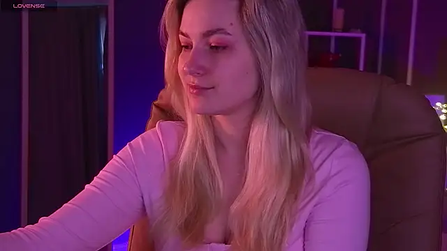 elinanortas online show from March 15, 2025, 1:19 am