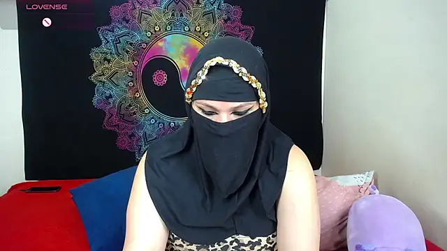 evelyn  salah online show from October 26, 2025, 8:42 pm