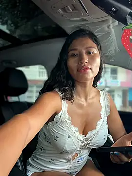 Snapshot of sexi_noemi chatting on March 6, 2026, 2:01 pm sexi noemi online show from March 6, 2026, 2:01 pm