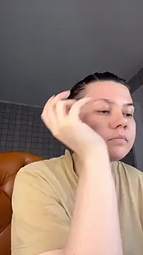 Snapshot of NinaVI chatting on February 22, 2026, 8:10 pm NinaVI online show from February 22, 2026, 8:10 pm