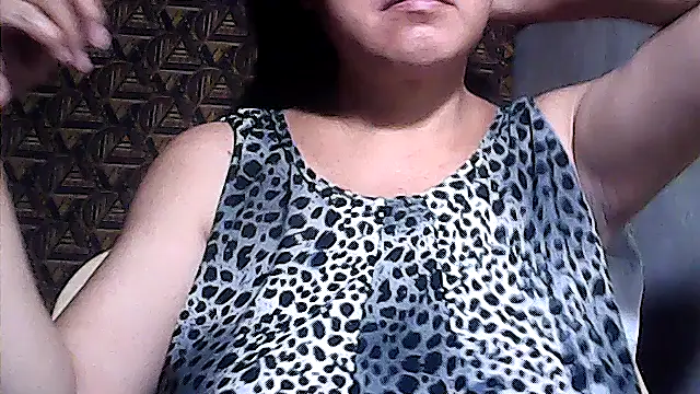 sweetsosie18 online show from May 14, 2026, 7:27 am