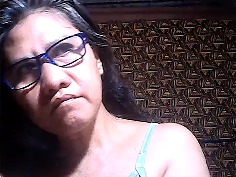 sweetsosie18 online show from July 4, 2026, 12:21 pm