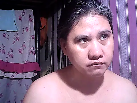 sweetsosie18 online show from October 22, 2025, 8:19 pm