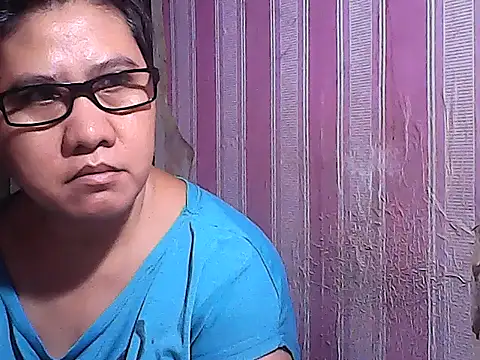 sweetsosie18 online show from October 12, 2025, 10:11 pm