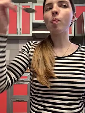 SeducingYoghourt online show from March 19, 2025, 11:17 am