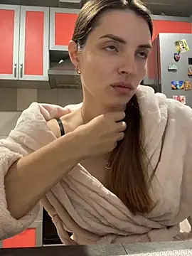 SeducingYoghourt online show from October 14, 2025, 4:18 pm