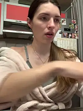 SeducingYoghourt online show from March 5, 2025, 4:46 pm